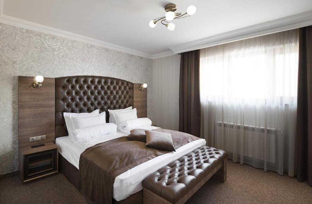 Park Hotel & SPA Vella Hills - Tap to explore photos