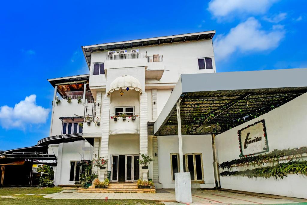 Hotel O Banda Aceh near Masjid Raya Baiturrahman formerly Wisma Tsacita photo 1