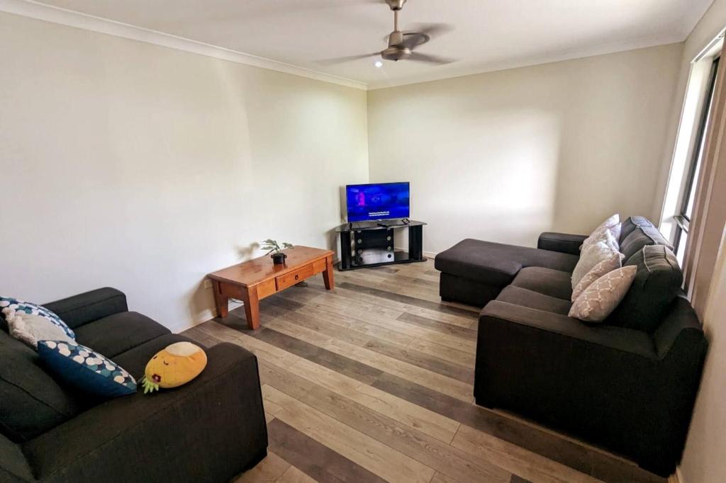 Christas Four Bedroom House photo 2
