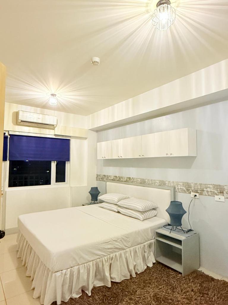 2 Bedroom Condo SMDC Breeze Residences - Tap to explore photos
