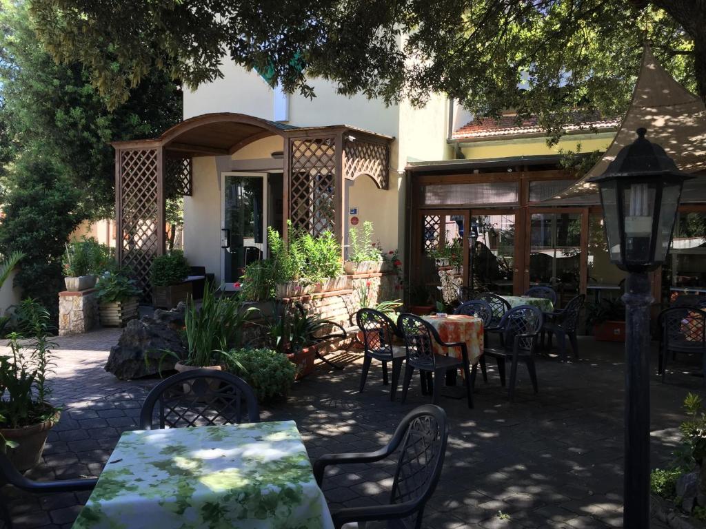 Hotel Il Pino photo 2