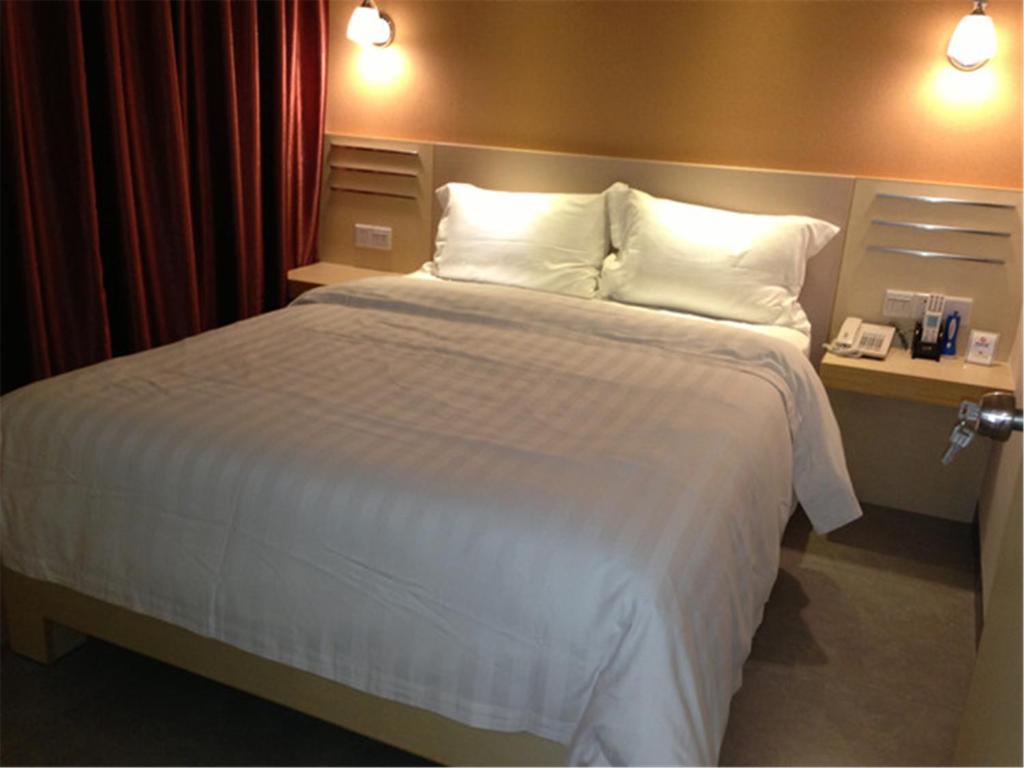 Двухместный (Двухместный номер Делюкс с 1 кроватью), Guang Dong Hotel