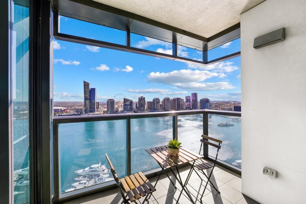 Harbor Haven-Luxury home with Water Views 3B2B2C photo 2