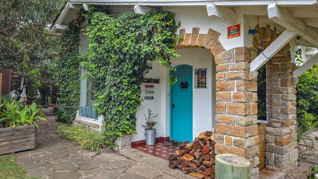 Bai Bai Surf House