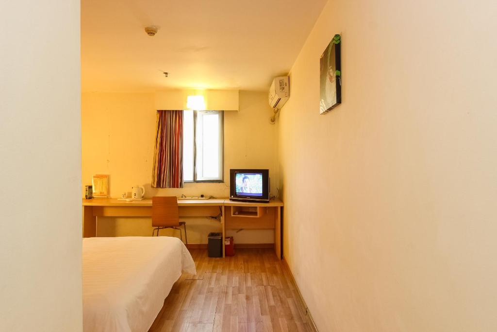7Days Inn Guangzhou Shijing Jinbi Xincheng photo 4