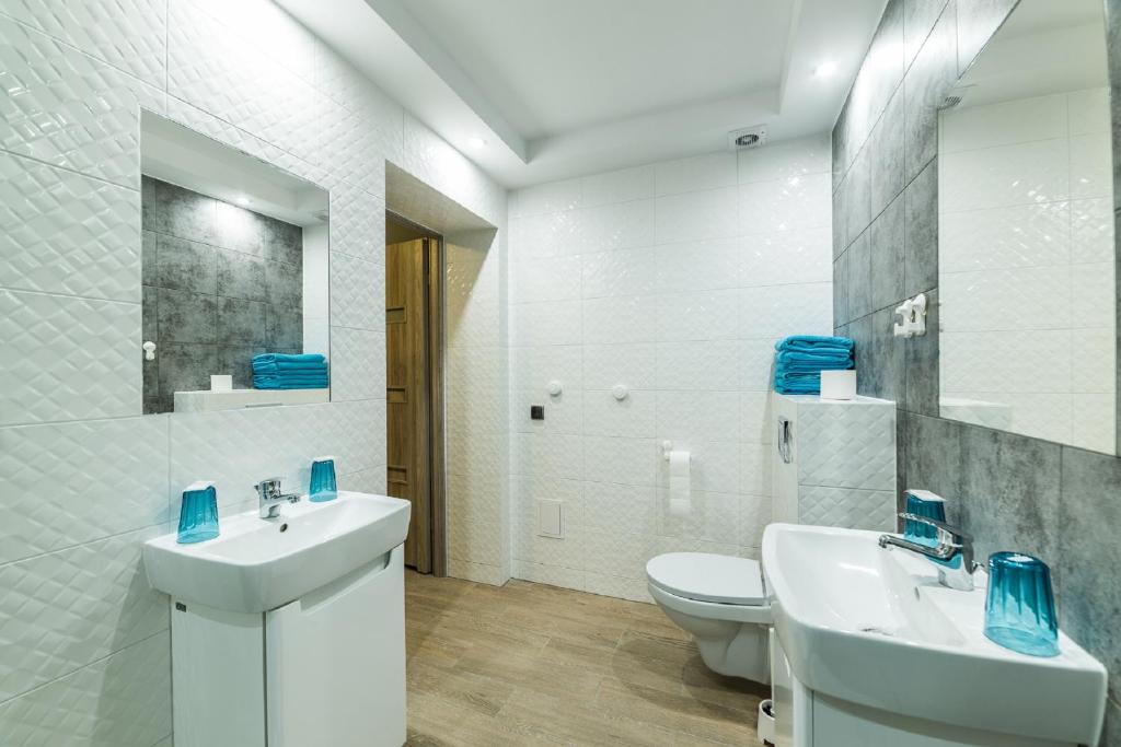 Номер (Шестиместный номер с собственной ванной комнатой), Hostel Filip 2