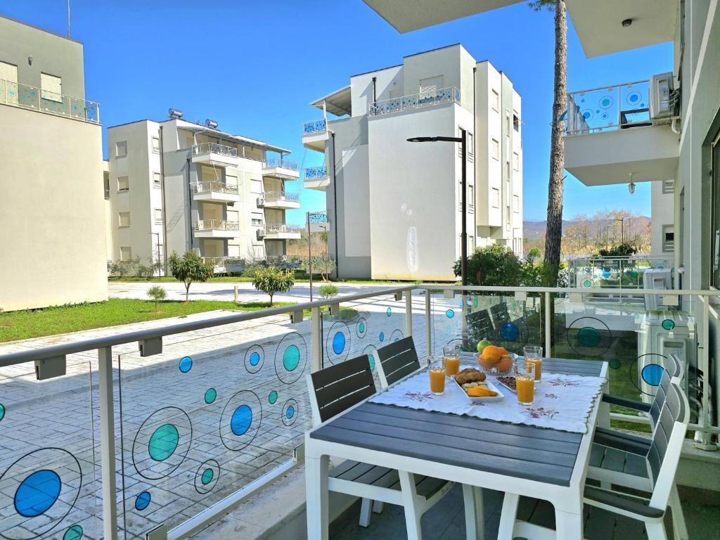Bright & Airy Apartment Near Gambero Beach photo 3