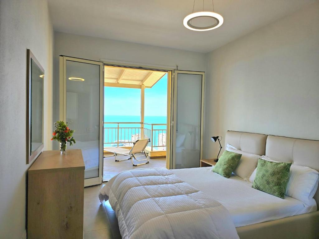 Convenience-Focused Getaway in Durr s photo 2