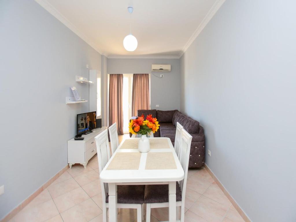 Pretty apartment near Uji Ftohte beach photo 4
