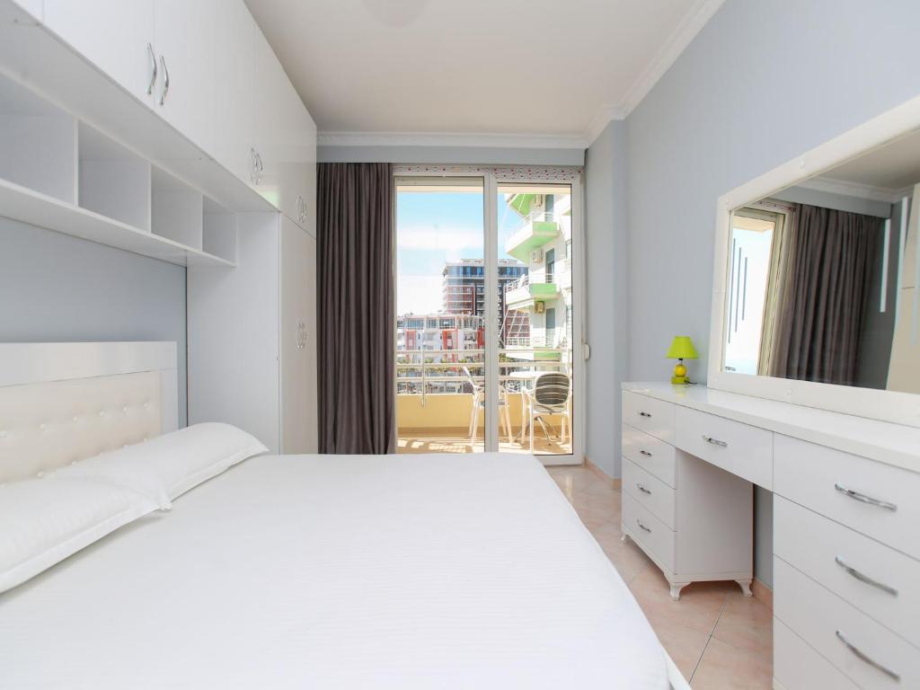 Pretty apartment near Uji Ftohte beach photo 1