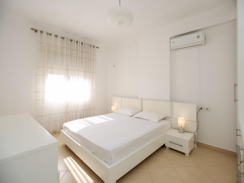 Bright apartment for five guests photo 1