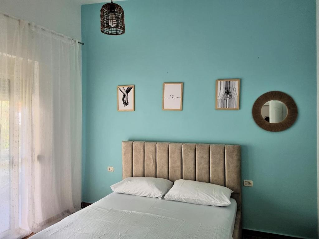 Upper-Floor Apartment in Gated Resort photo 1