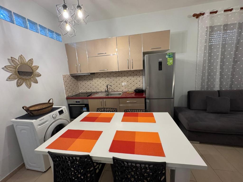 Apartment near Plazhi Ri beach photo 2