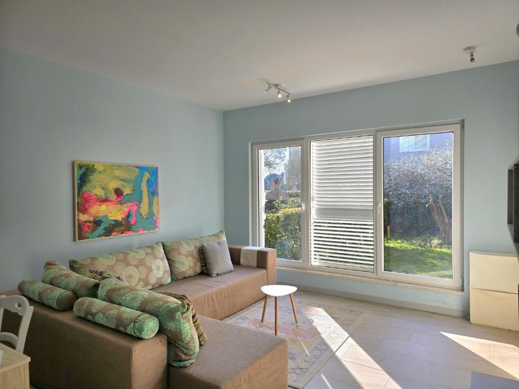 Breezy Beachside Haven with Pool & Garden photo 1