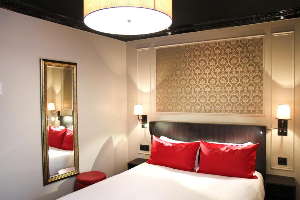 Двухместный (Классический двухместный номер с 1 кроватью), Best Western Le Montmartre – Saint Pierre