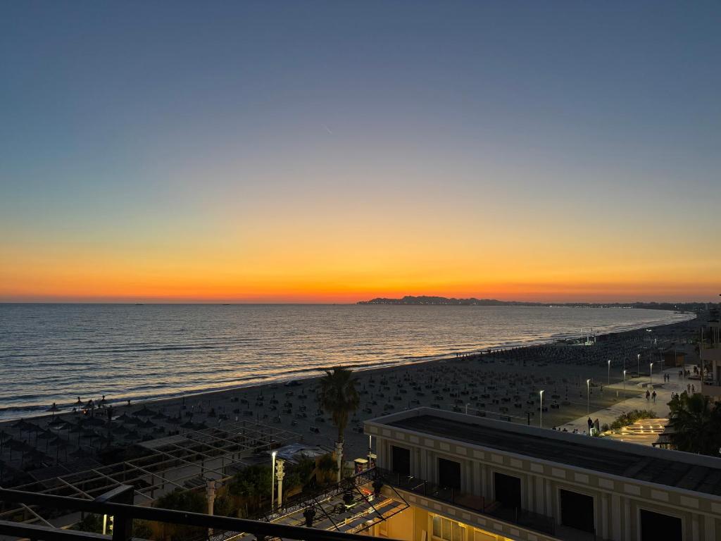 SunKissed Apartament photo 4
