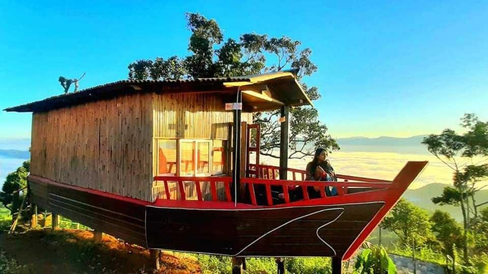 Rock Paradise Resort