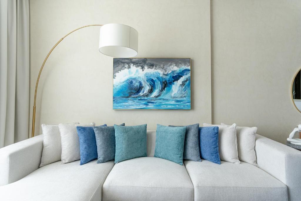 Nasma Luxury Stays - Calming Blues Stylish 1BR in Hayat Island photo 1