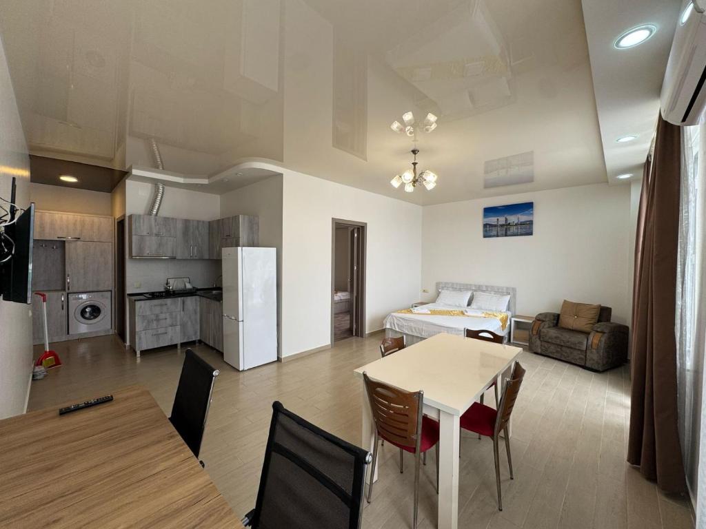 Nakashidzes Apartments - Tap to explore photos