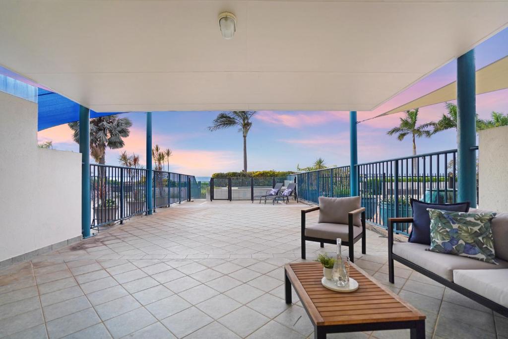 Beachside Retreat in Cullen Bay photo 2