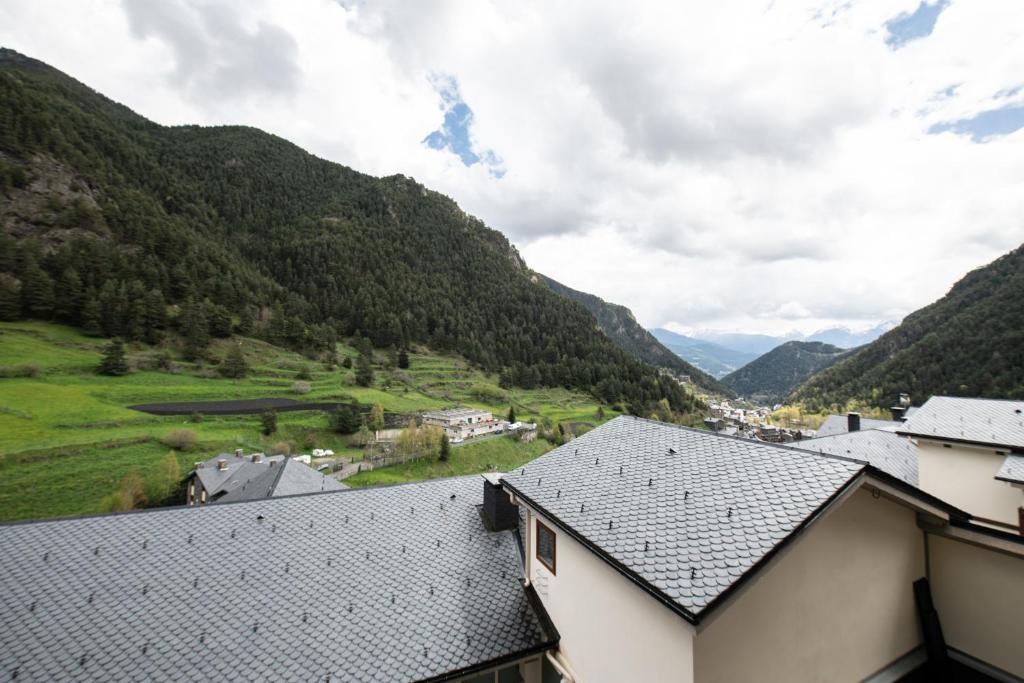 Arinsal a pie de pistas! 6Pax Parking MN photo 1