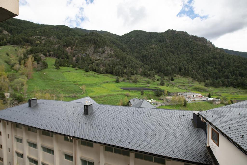 Arinsal a pie de pistas! 6Pax Parking MN photo 3