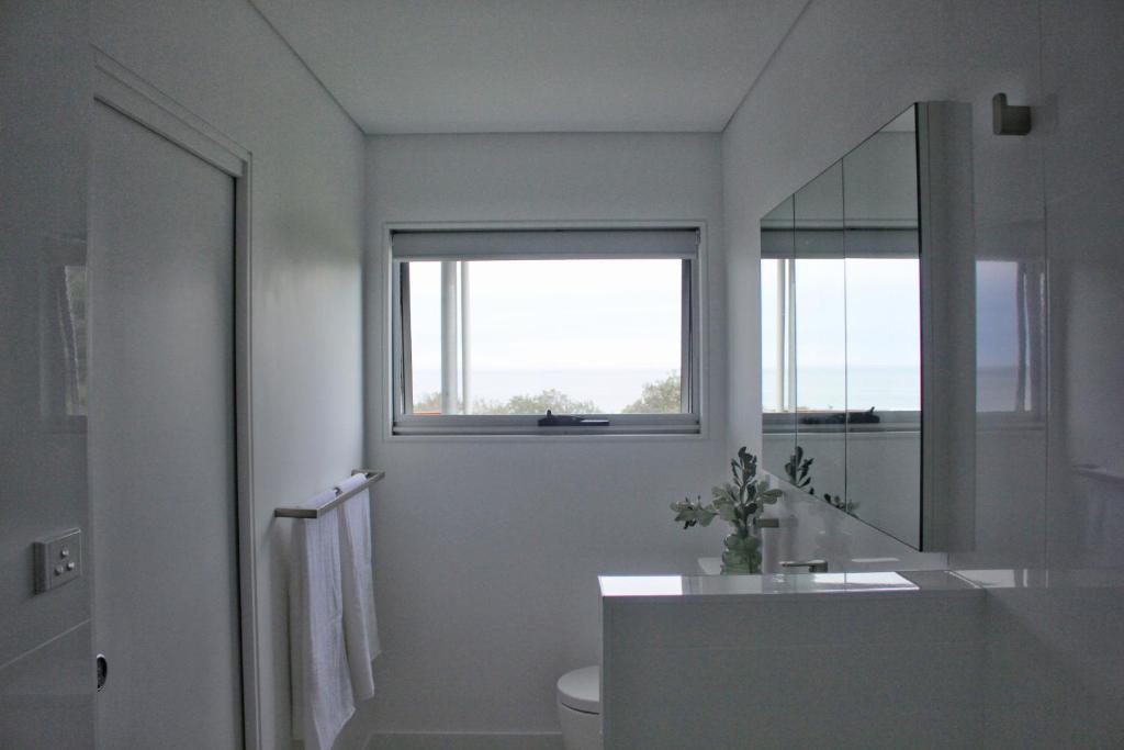 The Bermuda - Oceanview Luxury photo 1