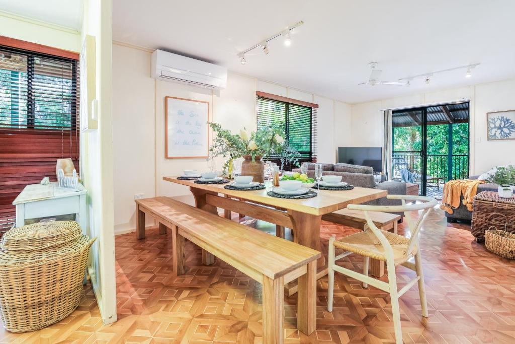 Banksia House - on Main Beach, Agnes Water photo 3