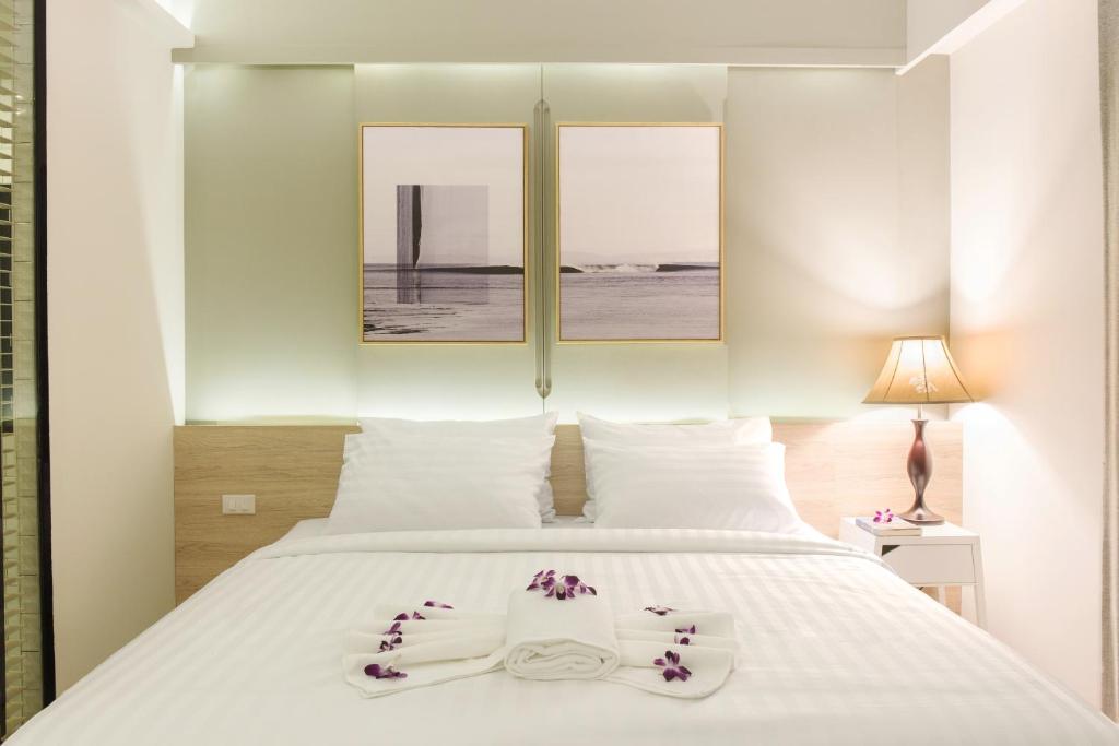 Двухместный (Двухместный номер Делюкс с 1 кроватью и балконом), Snoozz Hotel