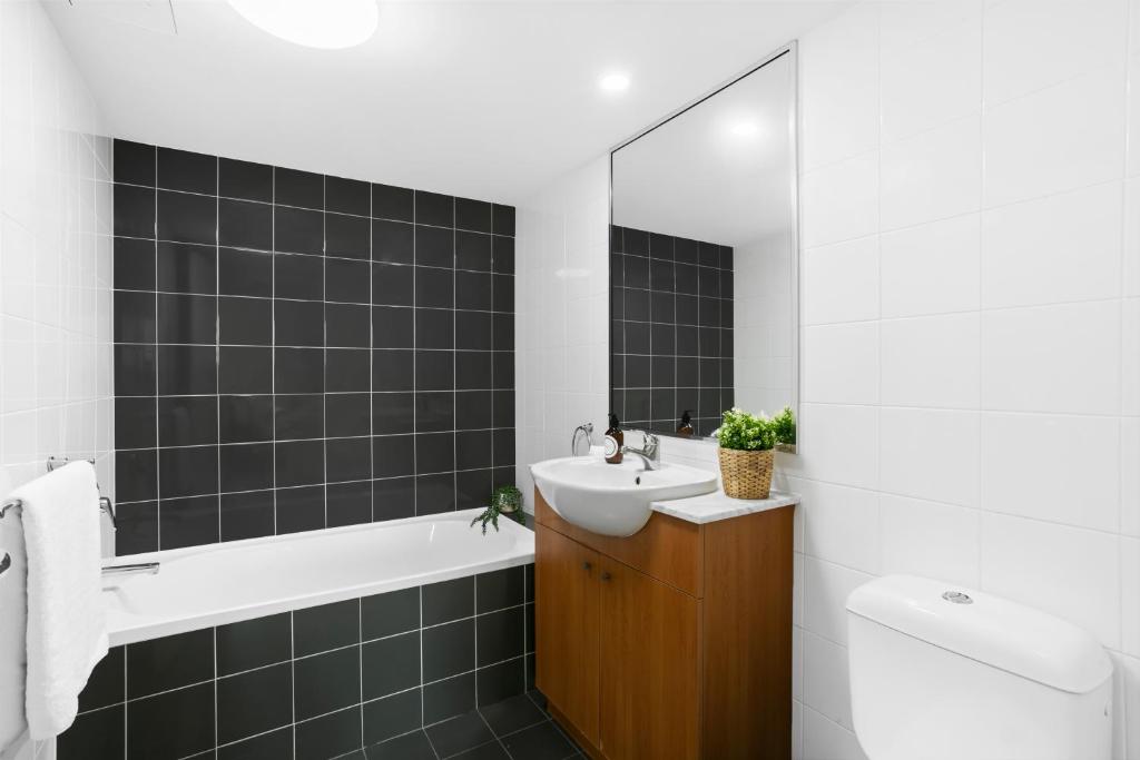 Pyrmont Paradise - Relaxed living with gym & pool - BOW14 photo 2