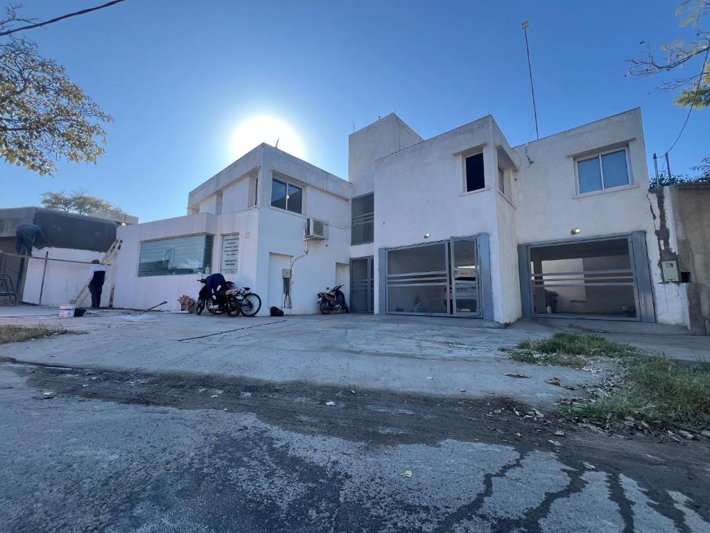 Departamento con patio y garage photo 1