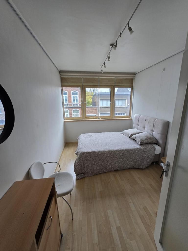 Quiet 3 bedroom accommodation photo 2