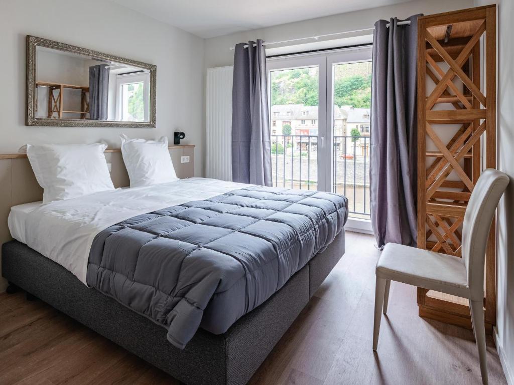 Home in the heart of Bouillon photo 2
