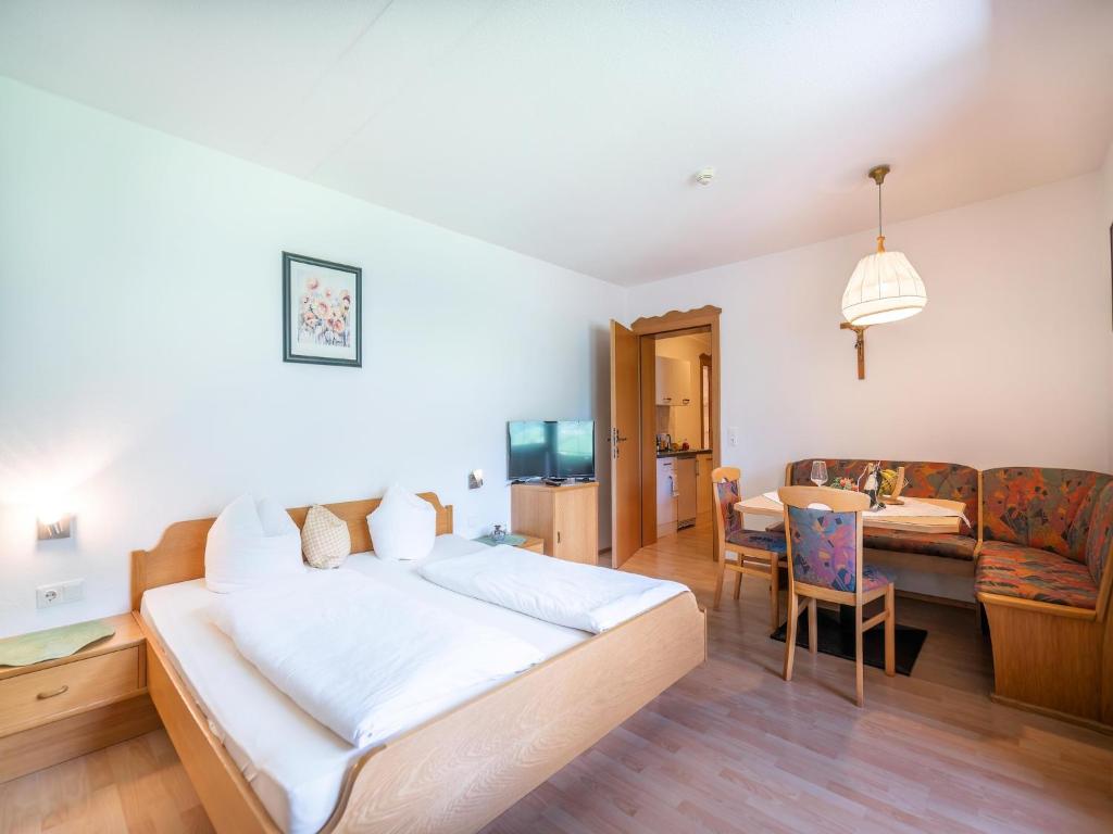Lovely apartment in the Stubai Valley, cleaning included photo 3