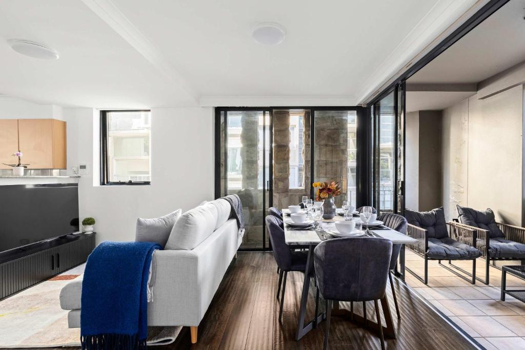 Free Parking, 5 mins to Star and Darling Harbour