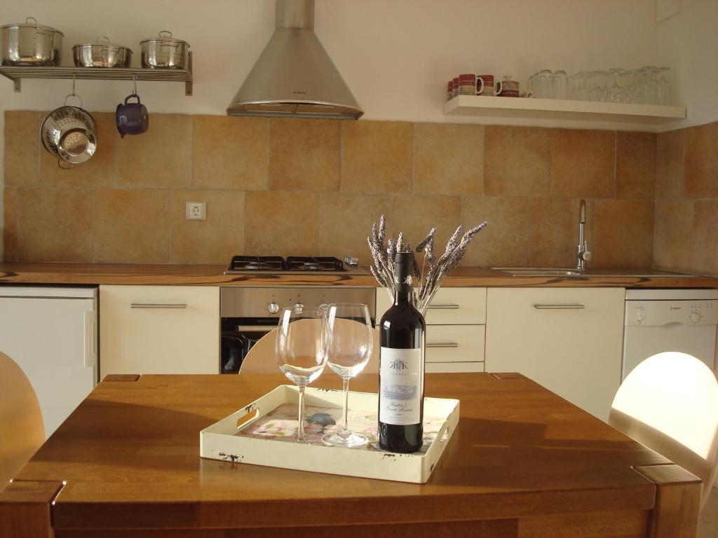 Waterfront Apartment photo 3