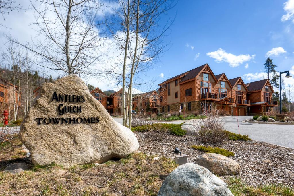 Three-Bedroom Townhome In Keystone at Antler's Gulch photo 4