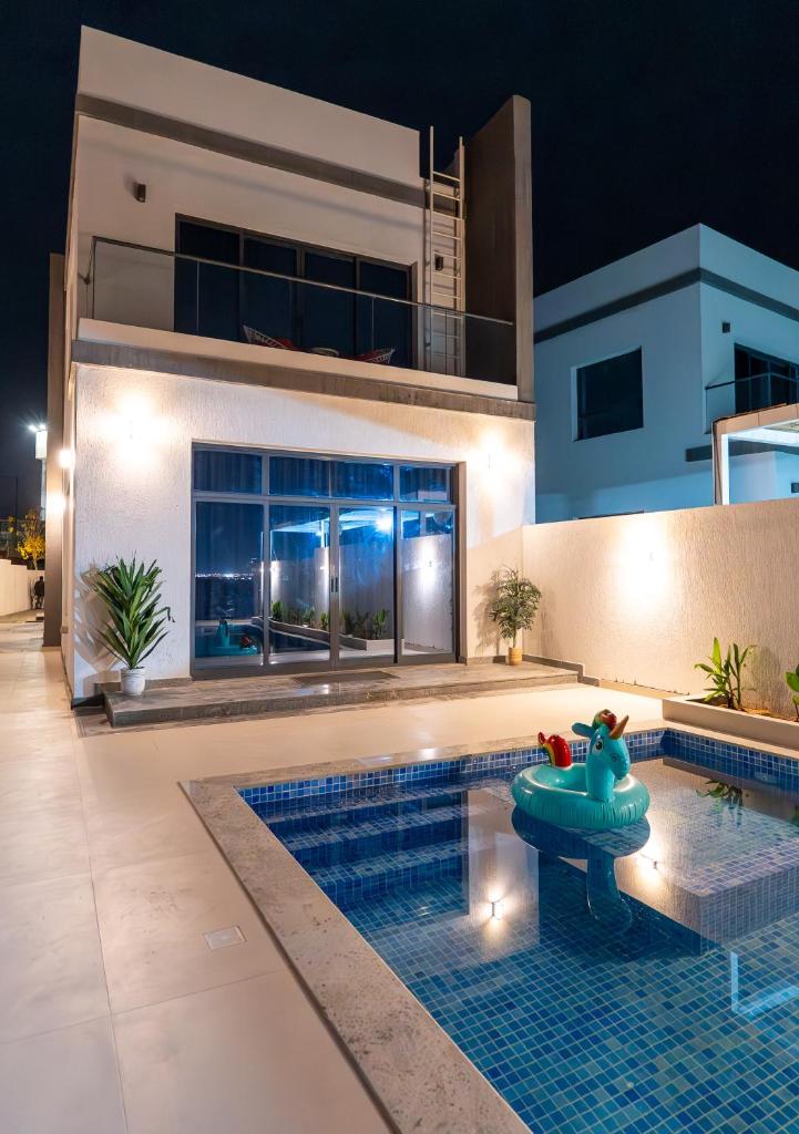 Al Dana Vitamin Sea Villa photo 2