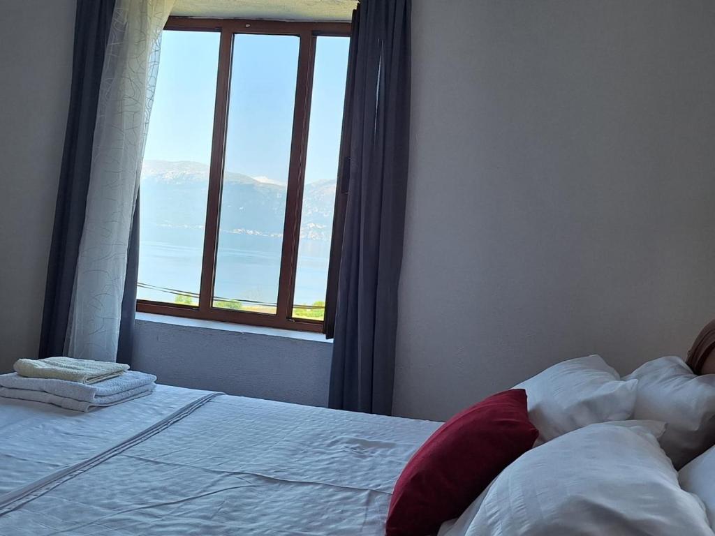 Taku Villa Wonderful view of Lake Ohrid photo 4