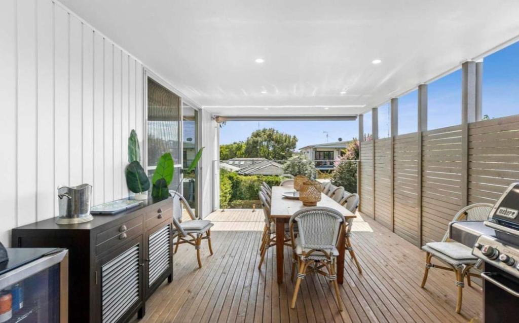 Luxury Retreat with Pool in top location photo 4