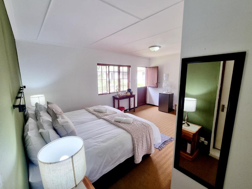 Farmlands Guesthouse - Tap to explore photos