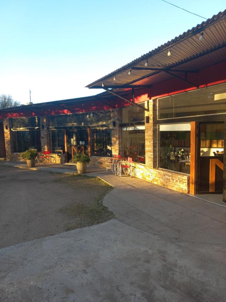Posada miralejos