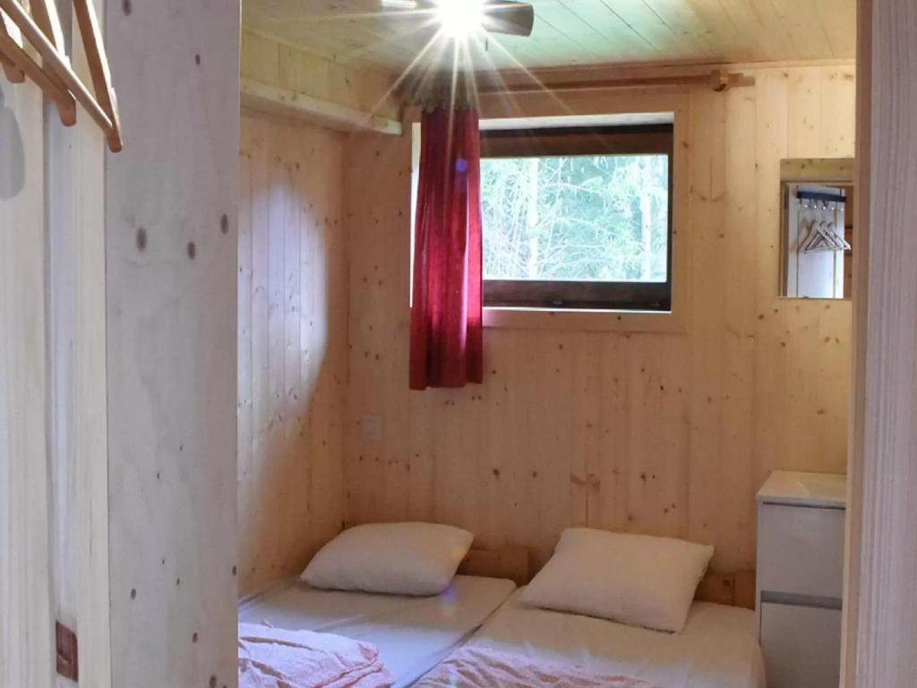Charming chalet surrounded by nature in Durbuy, cleaning included