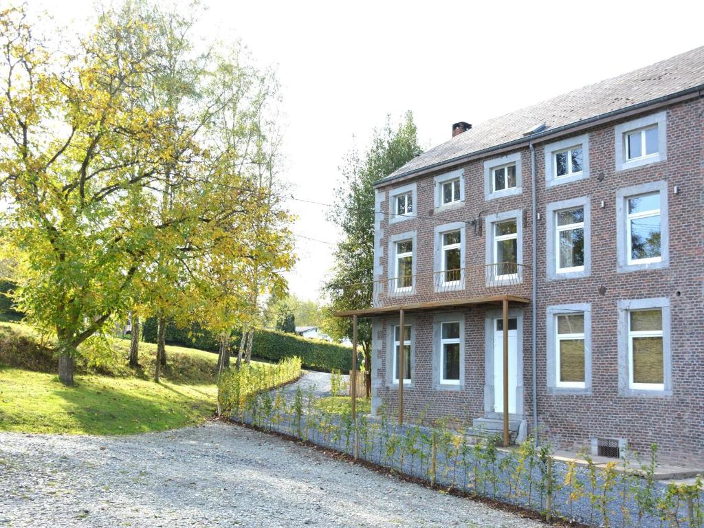 Grand Holiday Home in Érezée with Sauna, cleaning included photo 1