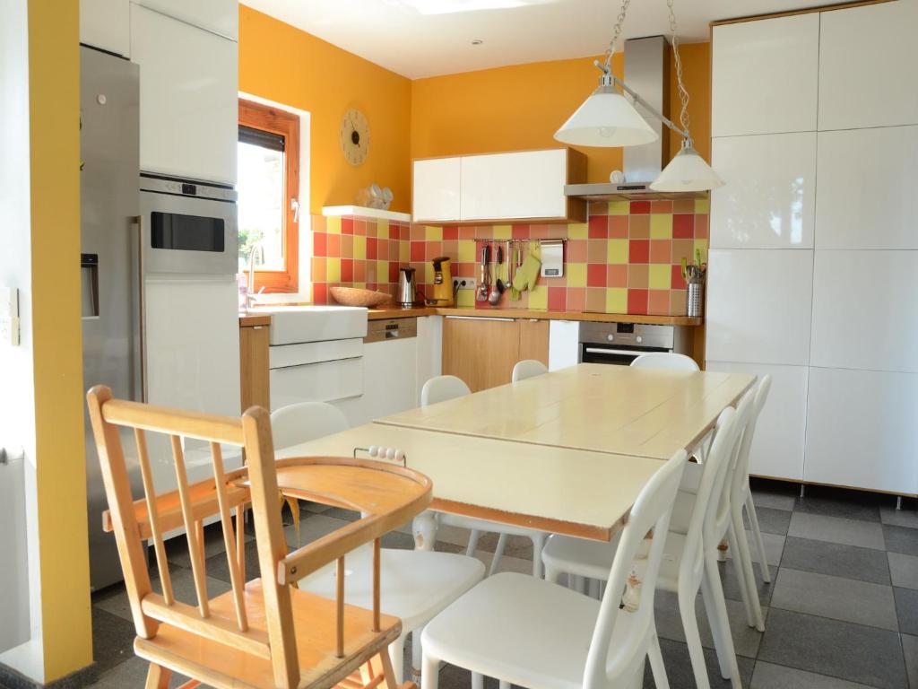 Gorgeous holiday home in Stoumont with garden, cleaning included photo 4