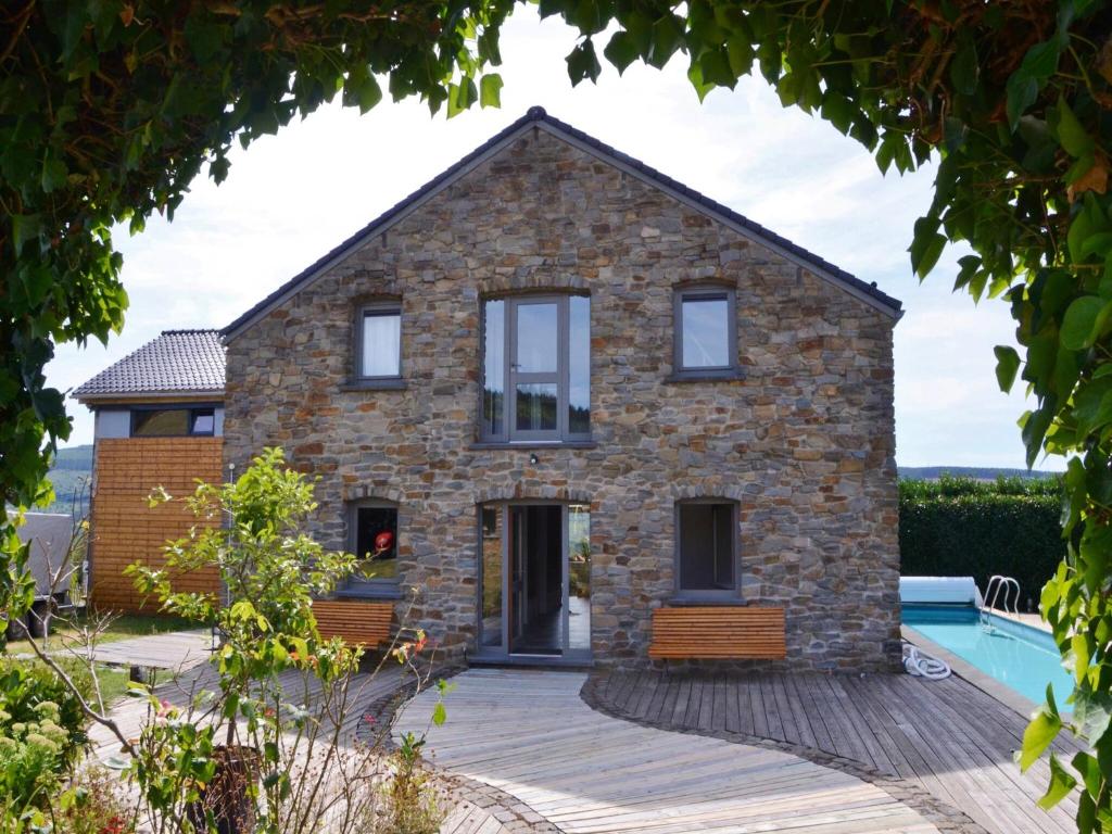 Gorgeous holiday home in Stoumont with garden, cleaning included photo 1