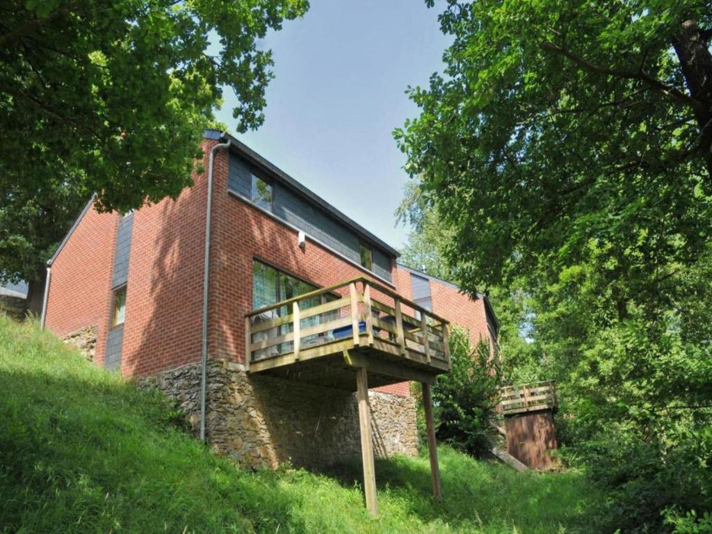 Bungalow in Hasti re with Terrace, cleaning included photo 4