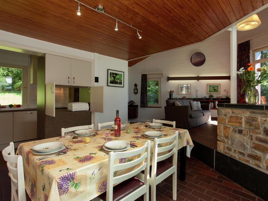 Attractive holiday home in Stoumont with garden, cleaning included photo 2