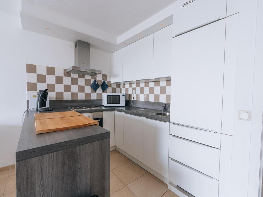 Cosy apartment with sun terrace, cleaning included photo 2