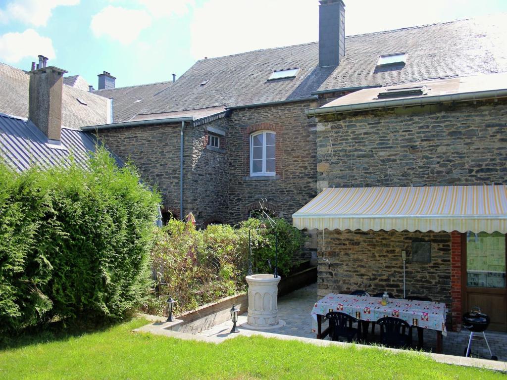 Welcoming Mansion with Sauna in Herbeumont, cleaning included photo 1